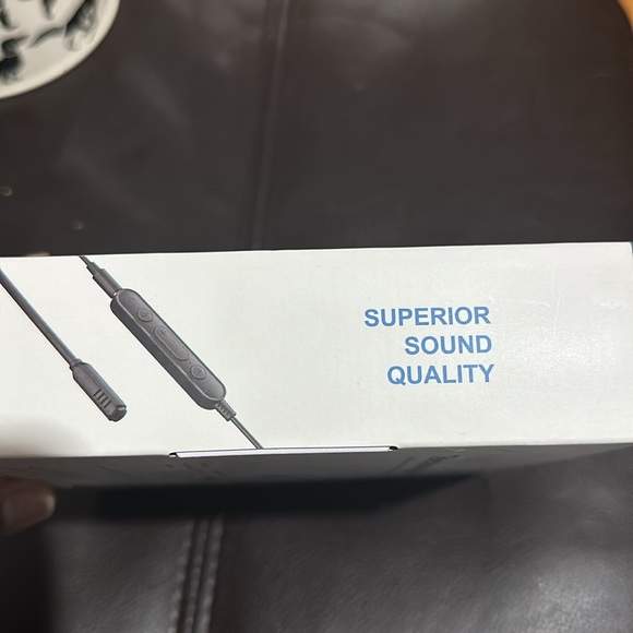 New Bee Telephone Headset - Picture 5 of 11